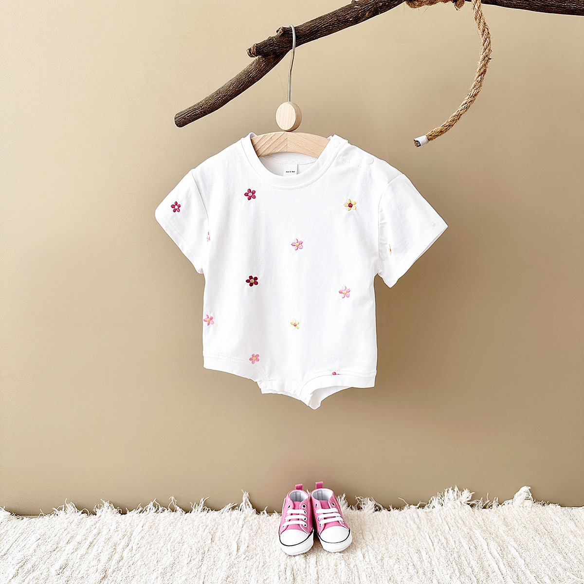 Girls' Floral Embroidery Comfortable Crew Neck Casual Triangle Jumpsuit