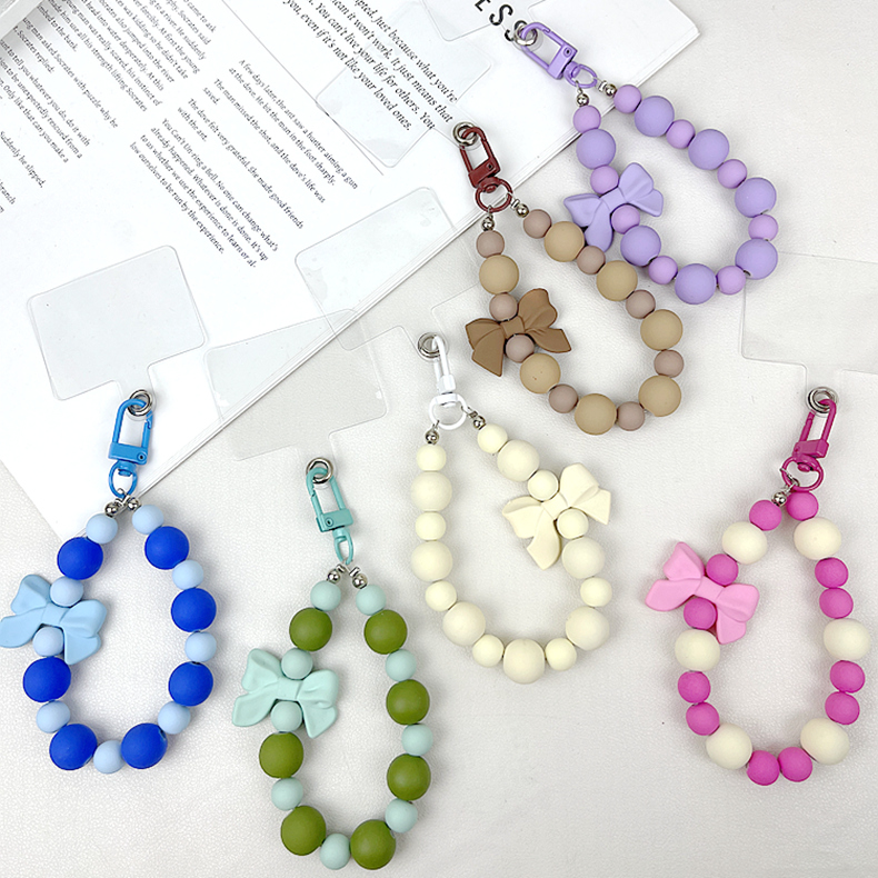 Small Niche Instagram Contrasting Frosted Bead Phone Case Handmade Beaded Chain