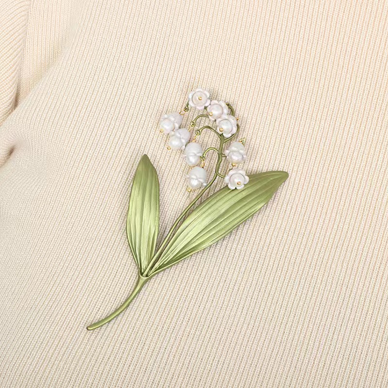European And American Temperament Lily Brooch Female Valley Lily Green