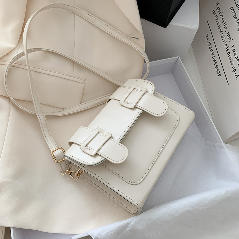 Hand-held chain shoulder fashion messenger bag