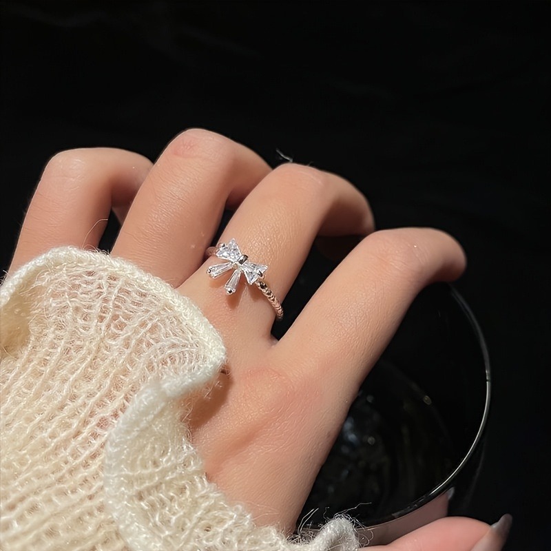 Elegant Adjustable Women's Bowknot Open Ring, Sparkling Rhinestone Details, Alloy, Perfect Gift For Her, Ideal For Daily Wear & Special Occasions